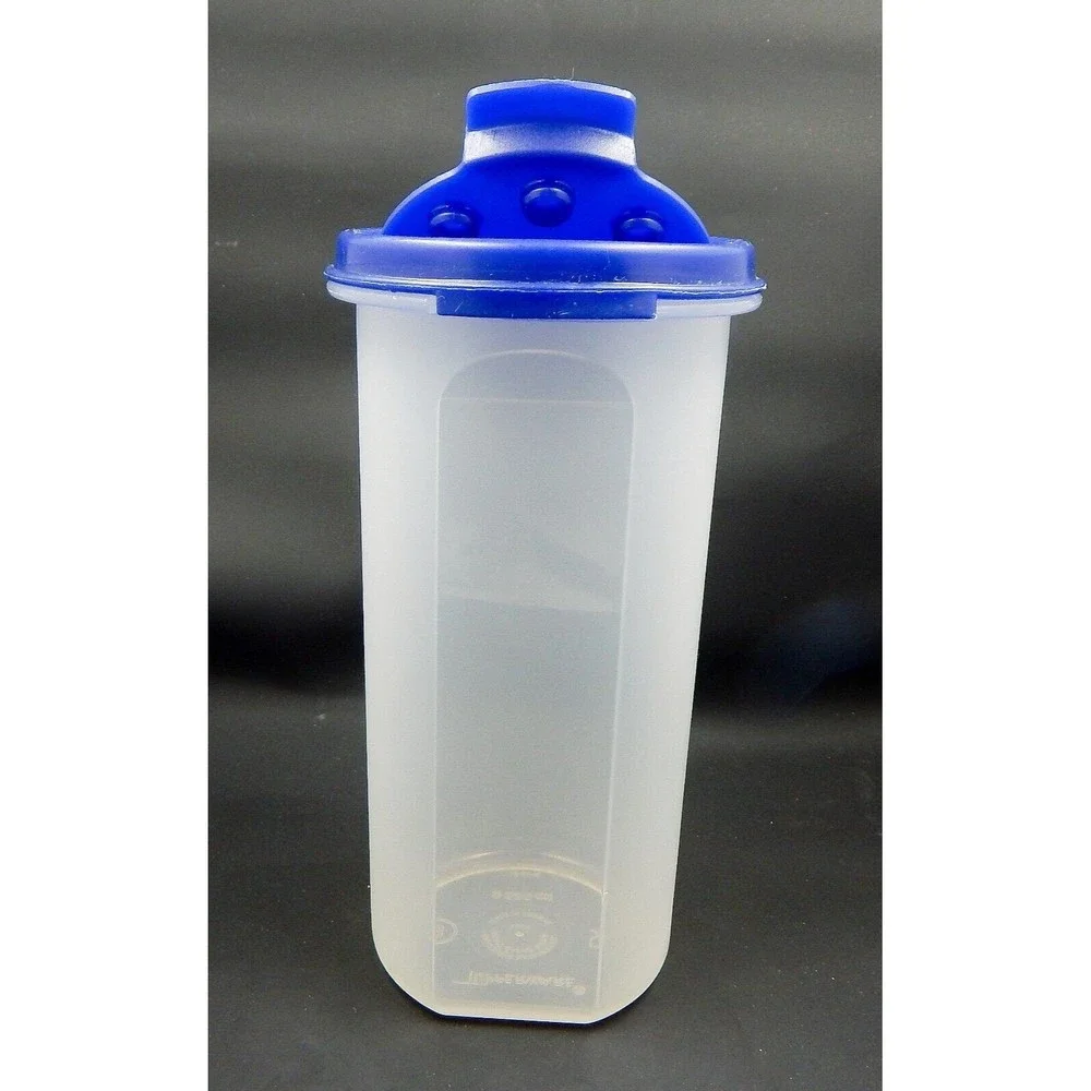 Tupperware Modular Mates Round 1641-2 Blue Shaker And Pour Keeper Lid 1913-4